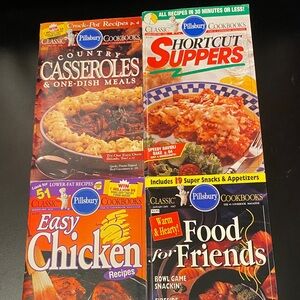 Four 1995 vintage Pillsbury Classic Cookbook magazine Collection
